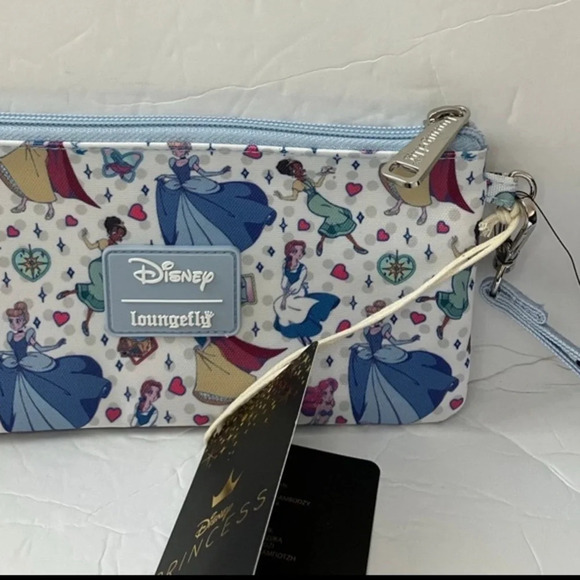 LOUNGEFLY X DISNEY Collab Princess Wallet Wristlet Makeup Bag MSRP $58 NEW NWT - Picture 2 of 4